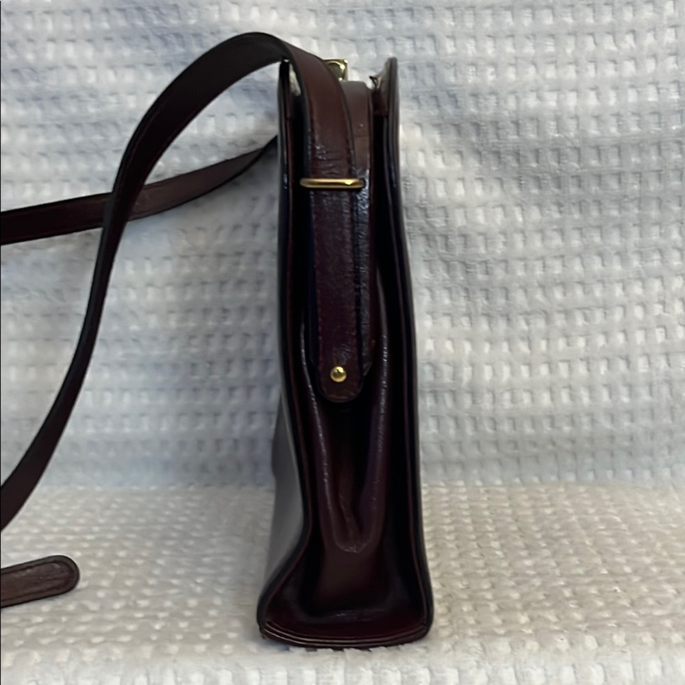 Goldpfeil Burgundy Leather Shoulder Bag  (REHAB) - Picture 6 of 13